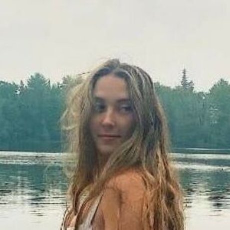 Lilly Breton exklusive nacktheit archiv