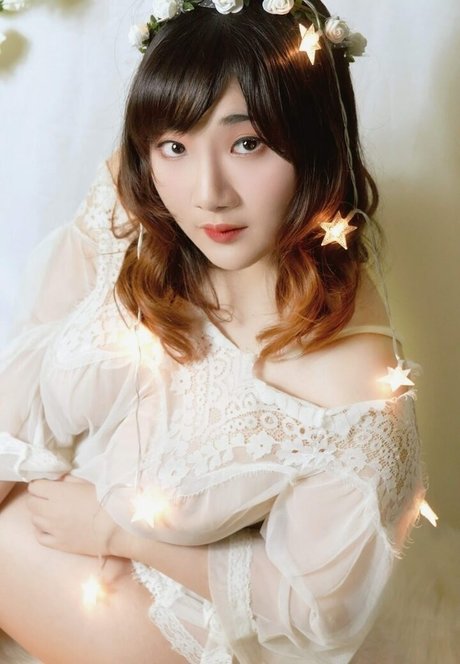 Ai Melody27 nacktheit pornografische galerien