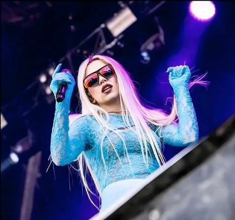 Ava Max Fotoaufnahmen