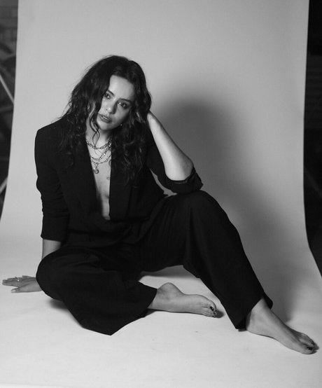 Yasmin Ali Yassine pornostar akt bilder