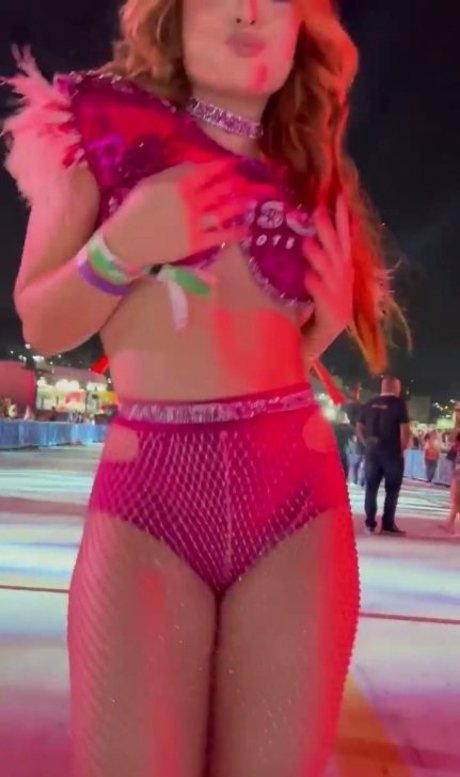 Larissa Manoela model freie fotos