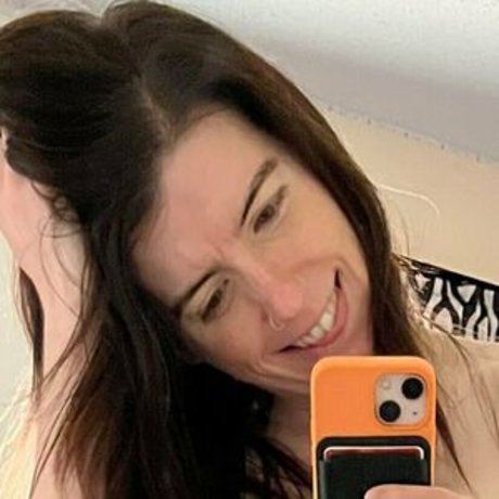 bustyciara free nackt perfekte foto