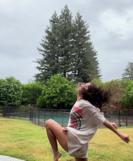 Isabela Merced nacktheit freie fotos