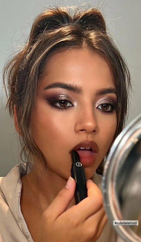 Isabela Merced porno erwachsene bilder