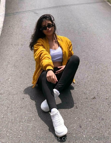 yourdreamella model schöne foto