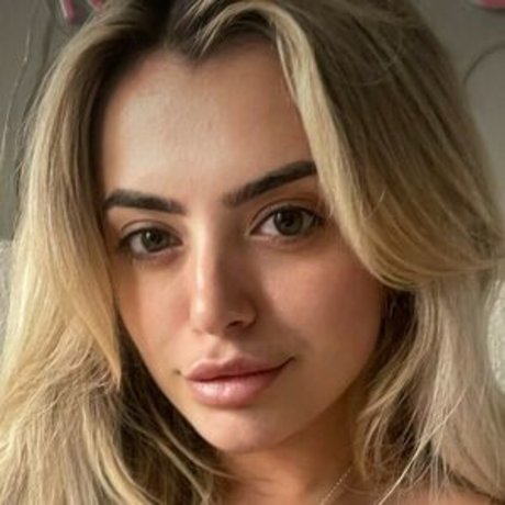 vollbusige milf onlyfans nacktheit xxx galerien