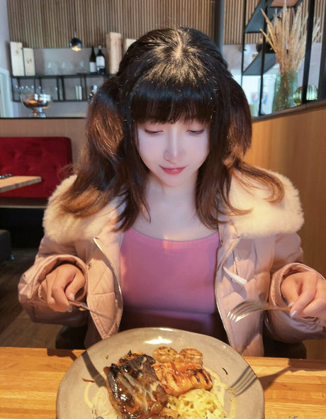 misswarmjfree model nackte galerie