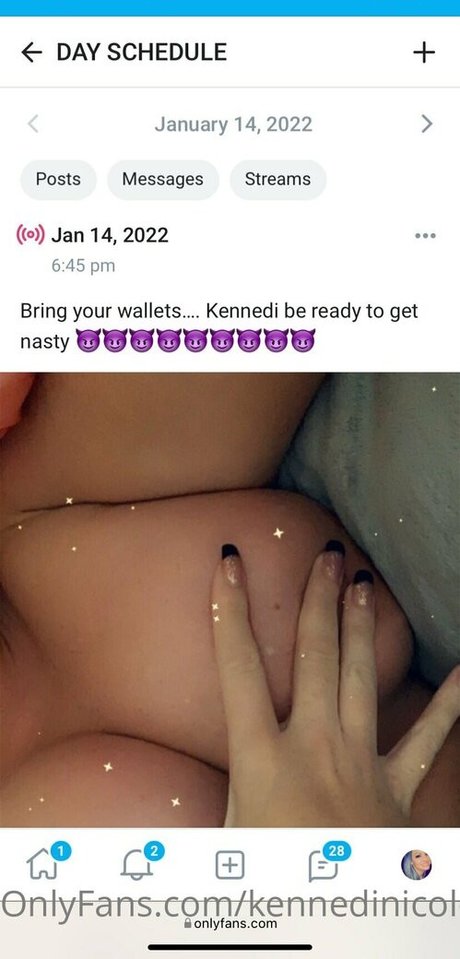 kennedinicolexoxo nette pornostar bild