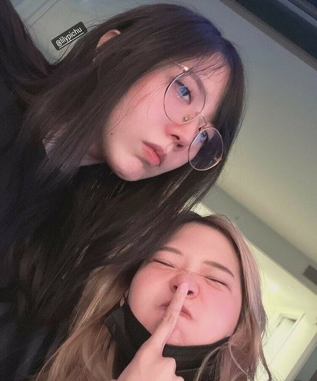 LilyPichu nackt xxx fotos