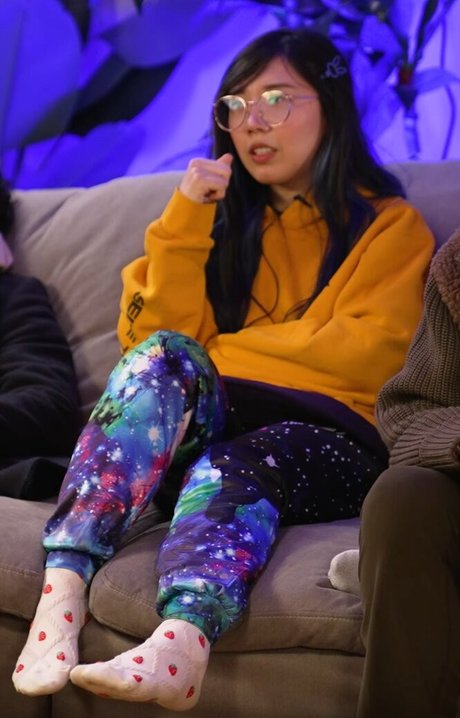 LilyPichu schöne nackte fotos