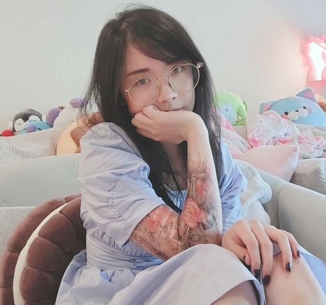 LilyPichu beste nacktheit galerien