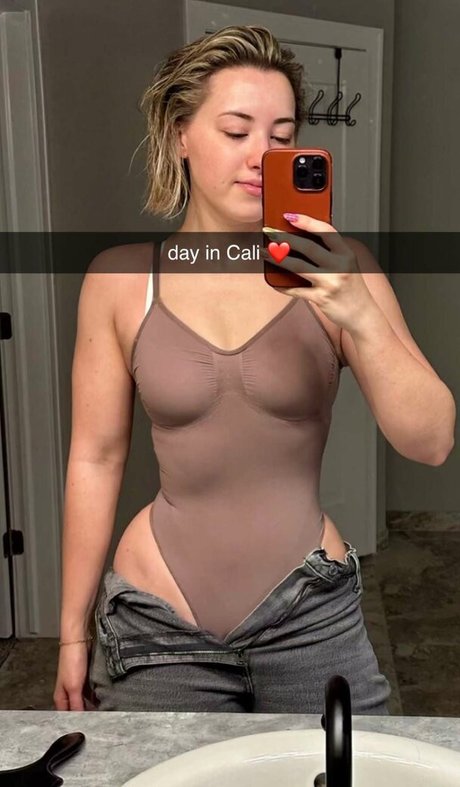 milf dicke onlyfans erotische pornografische foto
