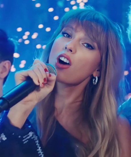 Taylor Swift akt bilder
