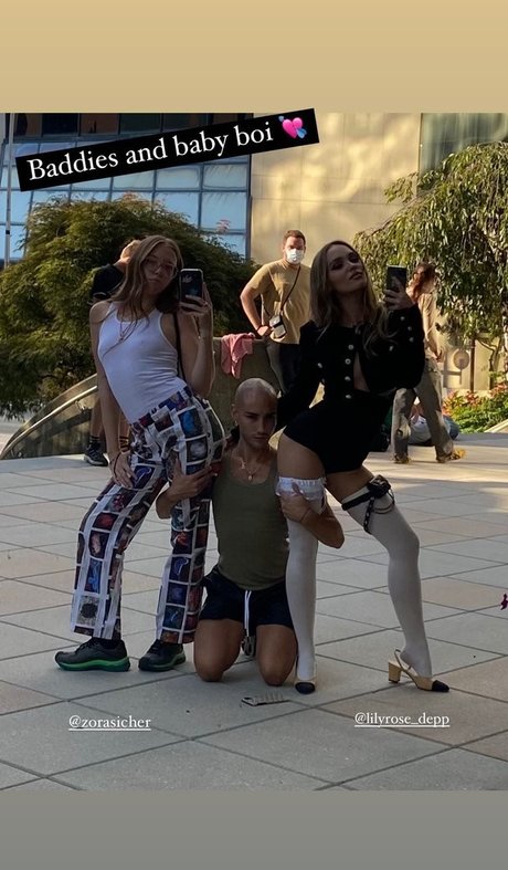 Lily Rose Depp hübsche schöne bild