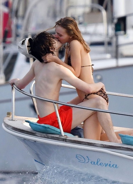 Lily Rose Depp kunst kostenlose galerie