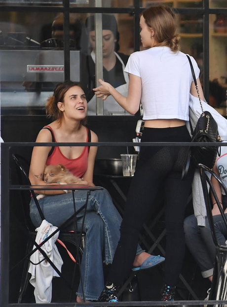 Lily Rose Depp kostenlose xxx fotos