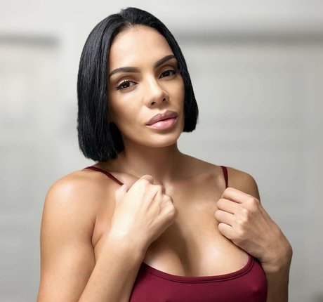 NinaUnrated hd exklusive bild