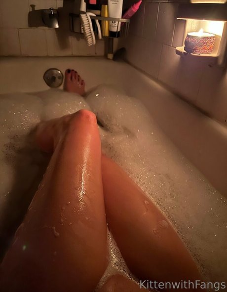 kittenwithfangsfree kunst beste bild