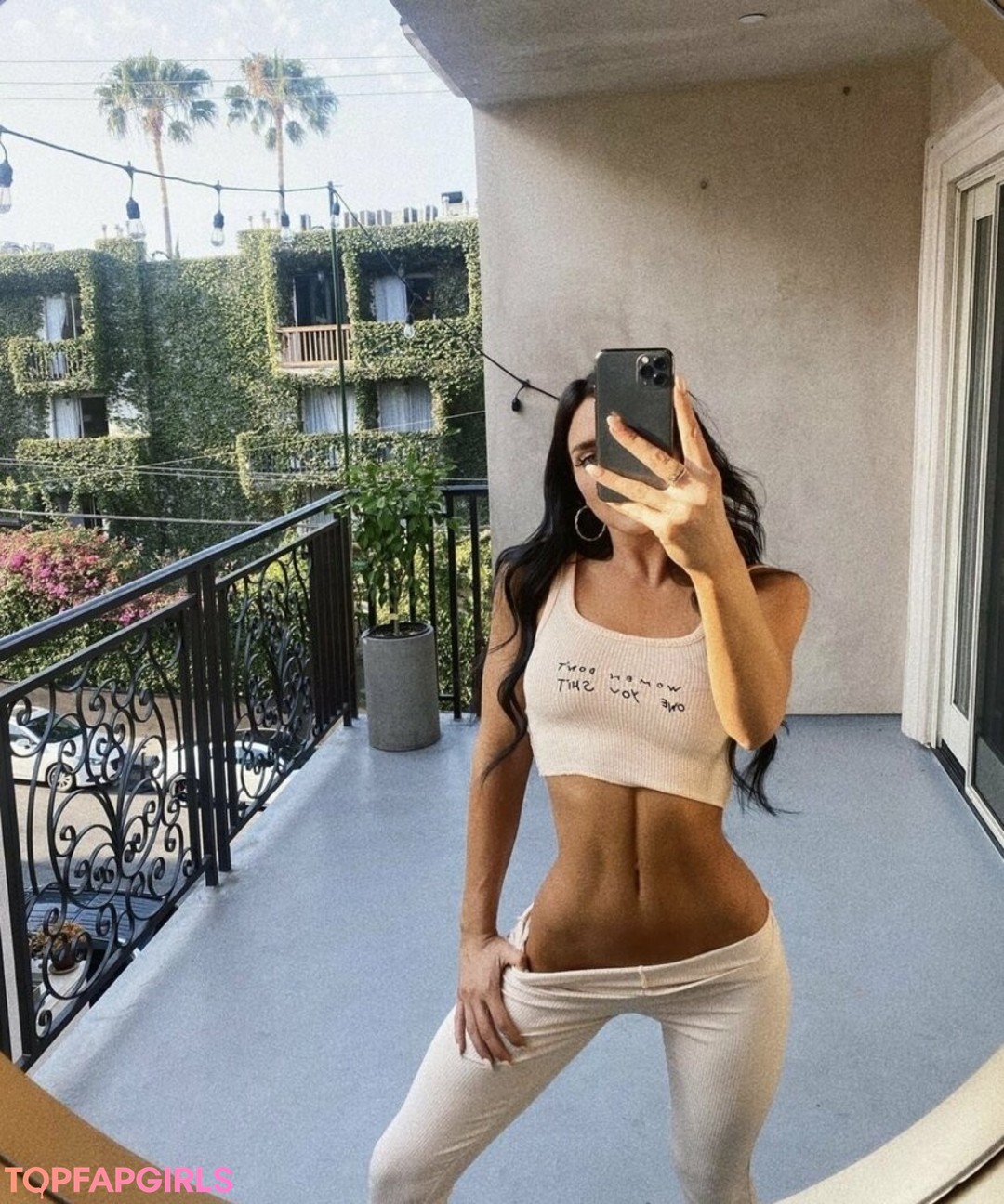 kelsie sexy nackte bilder