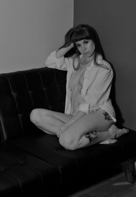 rothaarige nackte onlyfans xxx kunst bild