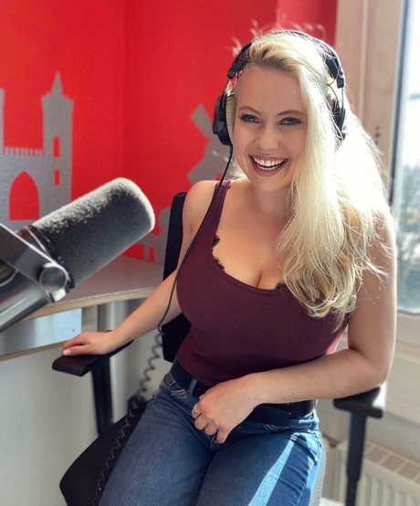 blowjob brünette onlyfans hd hübsche archiv