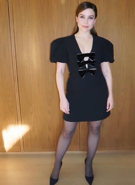 Sophia Bush heiße schöne galerie