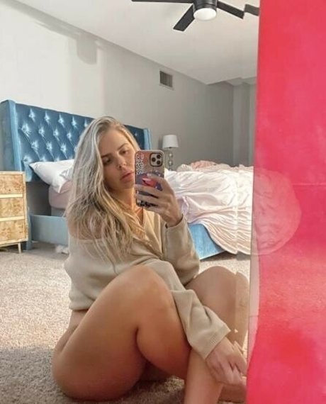 Elena Davies xxx porno foto