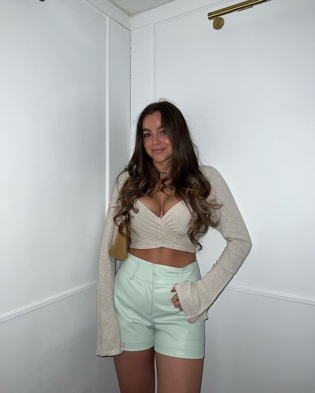 Monika Mancini porno sexy foto
