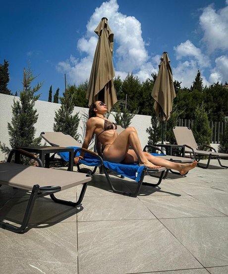 Micha Prinz nackt perfekte bilder