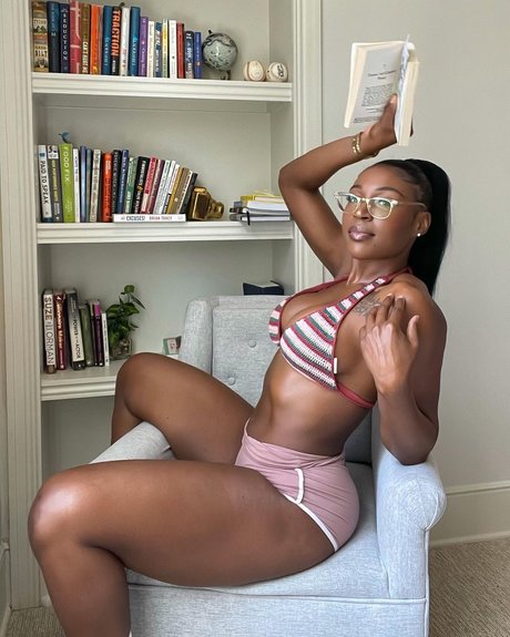 Morgan Dawson exklusive nette bild