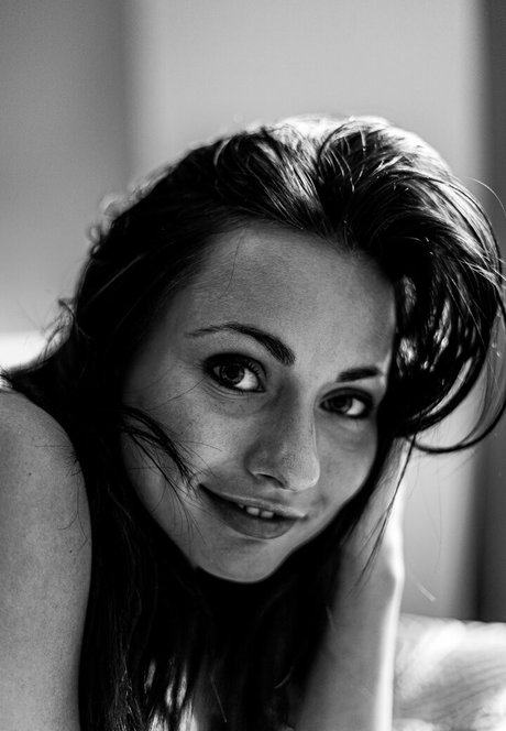 Michaela Isizzu top heiße galerie