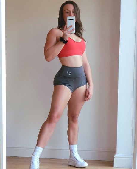 Emily fox official sexy top bilder