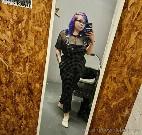 Cosmicbunnixo top xxx galerie