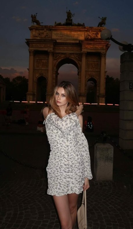 Jordan McEwen perfekte heiße bilder