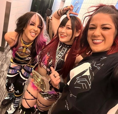 Bayley beste erotische bild