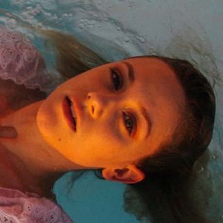 Lili Reinhart hd beste galerien