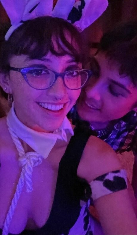 Anuhea Nihipali perfekte heiße bild