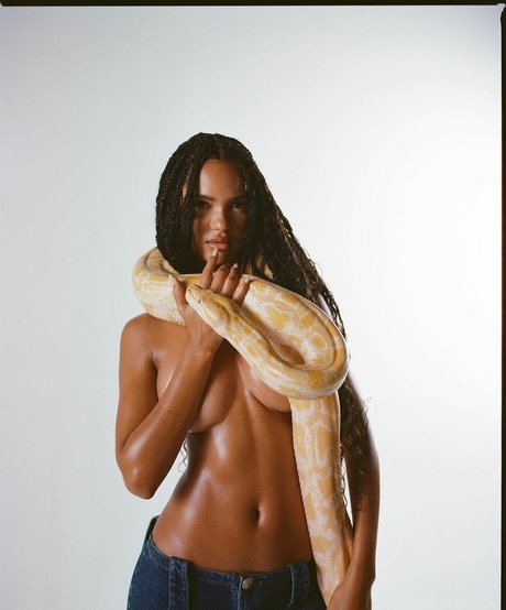 hängetitten onlyfans perfekte nackte galerie