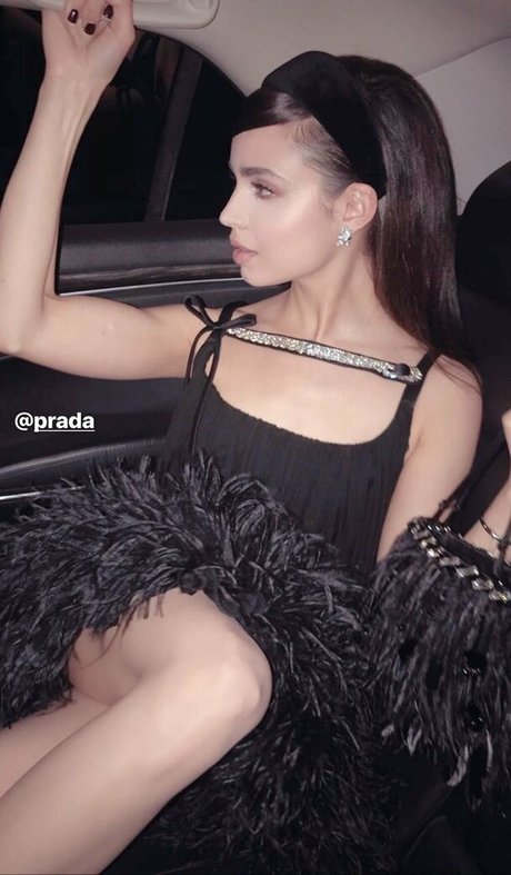 Sofia Carson heiße bilder