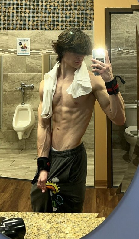 schlanke onlyfans hd akt bild
