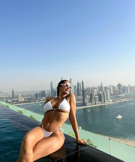 Bojana Stevanovic kostenlose erotische bilder
