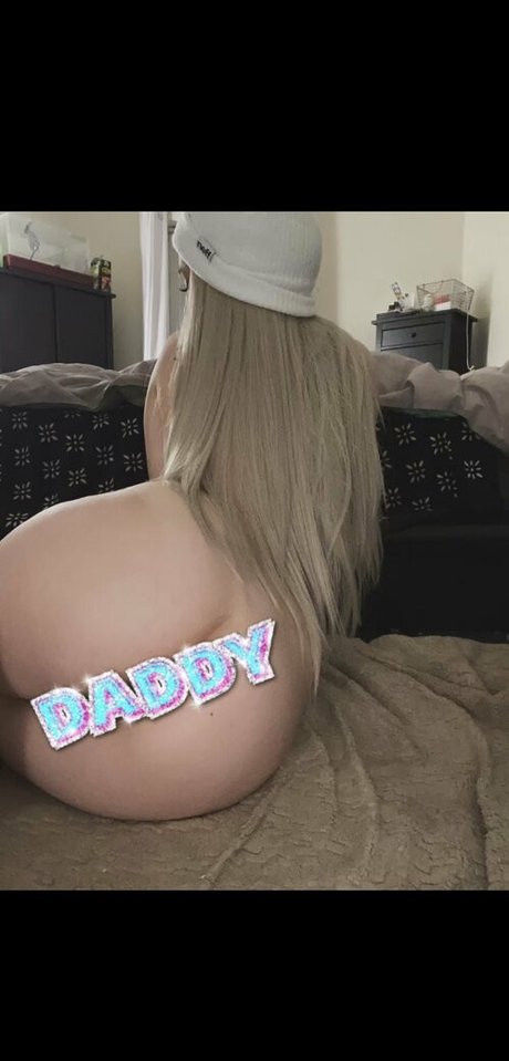 vollbusige ebenholz-onlyfans nacktheit archiv