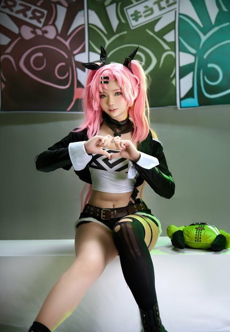 ZinieQ Cosplayer schauspielerin nackten galerie