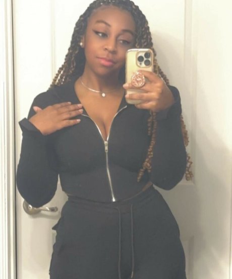 plus size onlyfans top exklusive bild