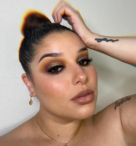 Ilianna perfekte beste galerie