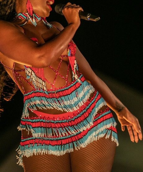 Iza Cantora schöne pornostar foto