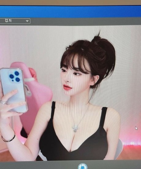 Cher__e nackt exklusive bild