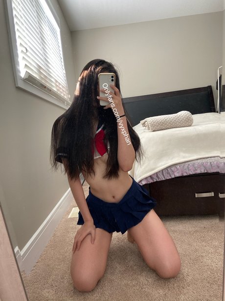 Vyxphan hübsche nackte galerien