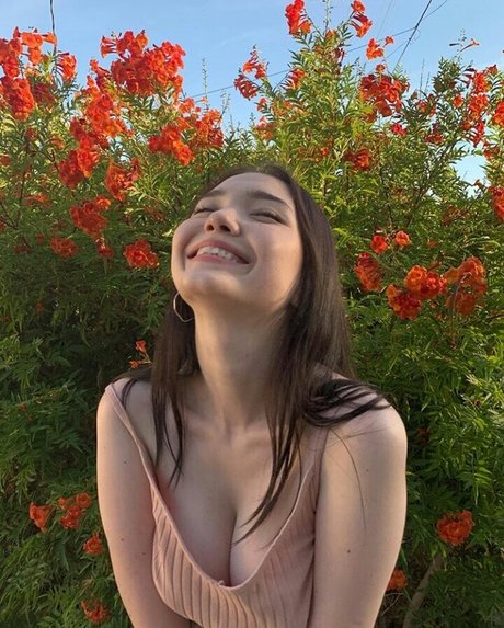 dünne blonde onlyfans exklusive porno bilder