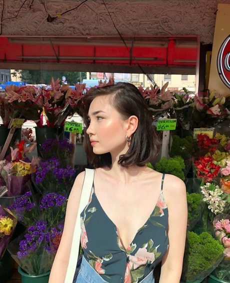 Aya Shalkar kunst nackt archiv